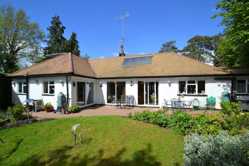 The Avenue, Radlett, Hertfordshire... 3 bed bungalow £850,000