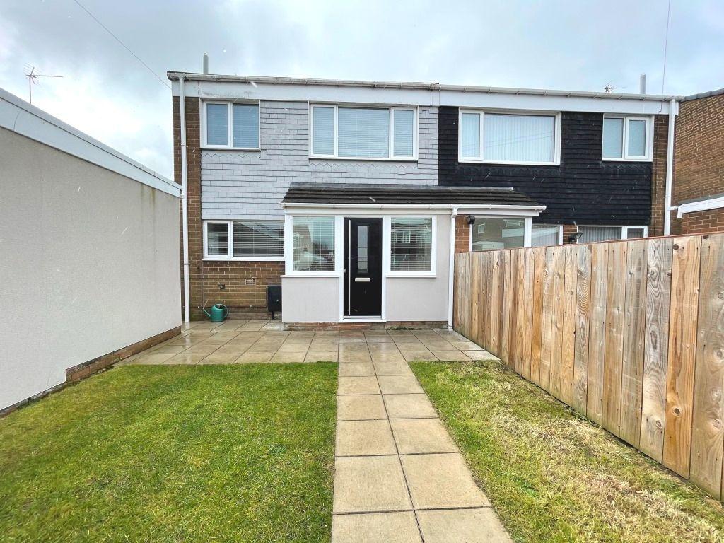 Ashford Drive, Sacriston, DH7 3 bed semidetached house £170,000