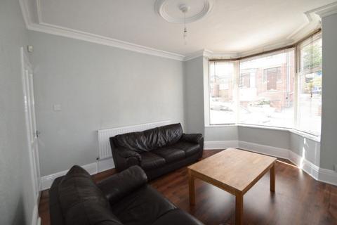 3 bedroom terraced house to rent - 99 Peveril Road