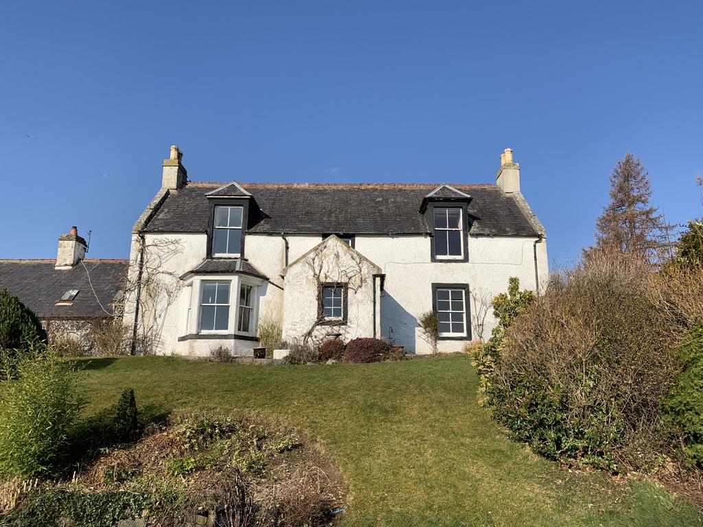 St. Leonards Road, Forres IV36 3 bed detached house £250,000