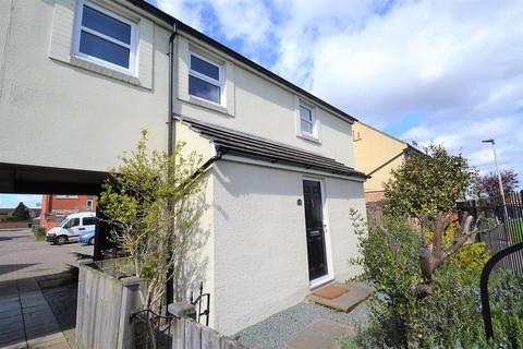 37 Bowden Close, Feltham, TW14 8SE