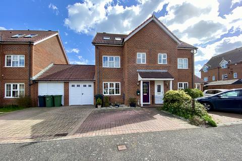 4 Cabot Close, Eastbourne, BN23 6RT