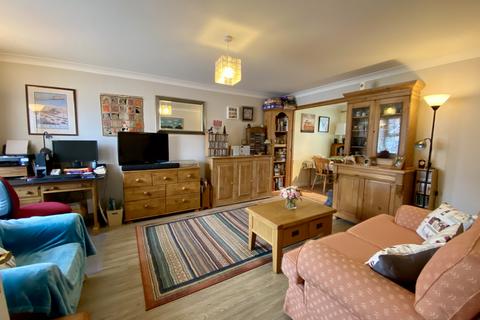 4 Cabot Close, Eastbourne, BN23 6RT