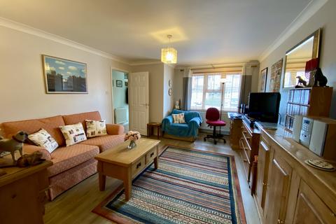 4 Cabot Close, Eastbourne, BN23 6RT