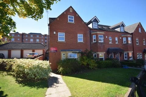 undefined, Grosvenor Gardens, Wrexham, LL11