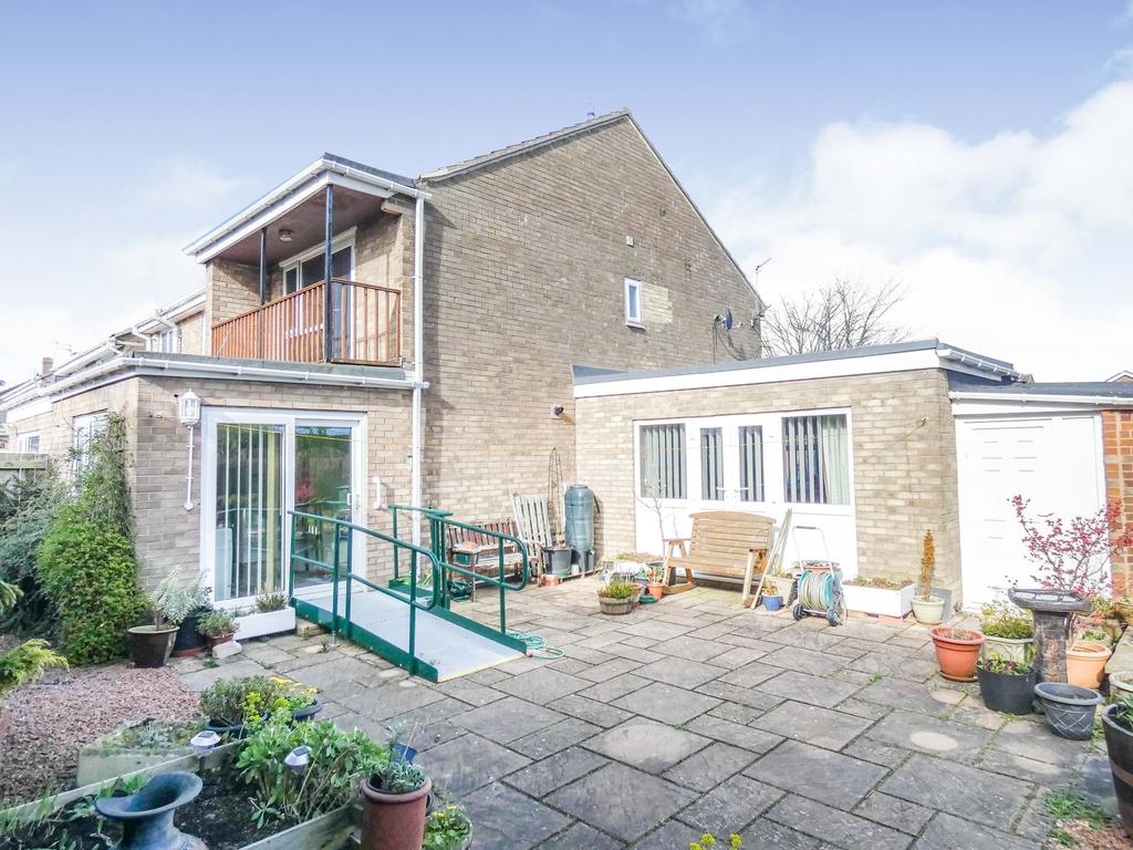 Burnside, Ashington, Northumberland... 2 bed semidetached house £129,950
