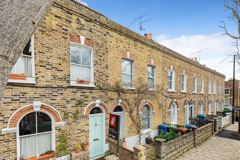 85 Lynton Road, London, SE1 5QT