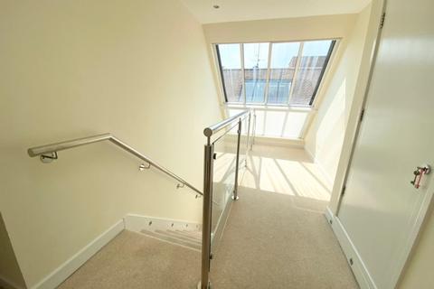 3 bedroom penthouse to rent - Compton Avenue, Lilliput, Dorset, BH14
