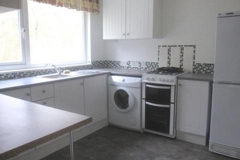 3 bedroom terraced house to rent, Epsom Close, Camberley, GU15