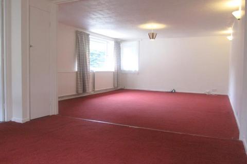 3 bedroom terraced house to rent, Epsom Close, Camberley, GU15