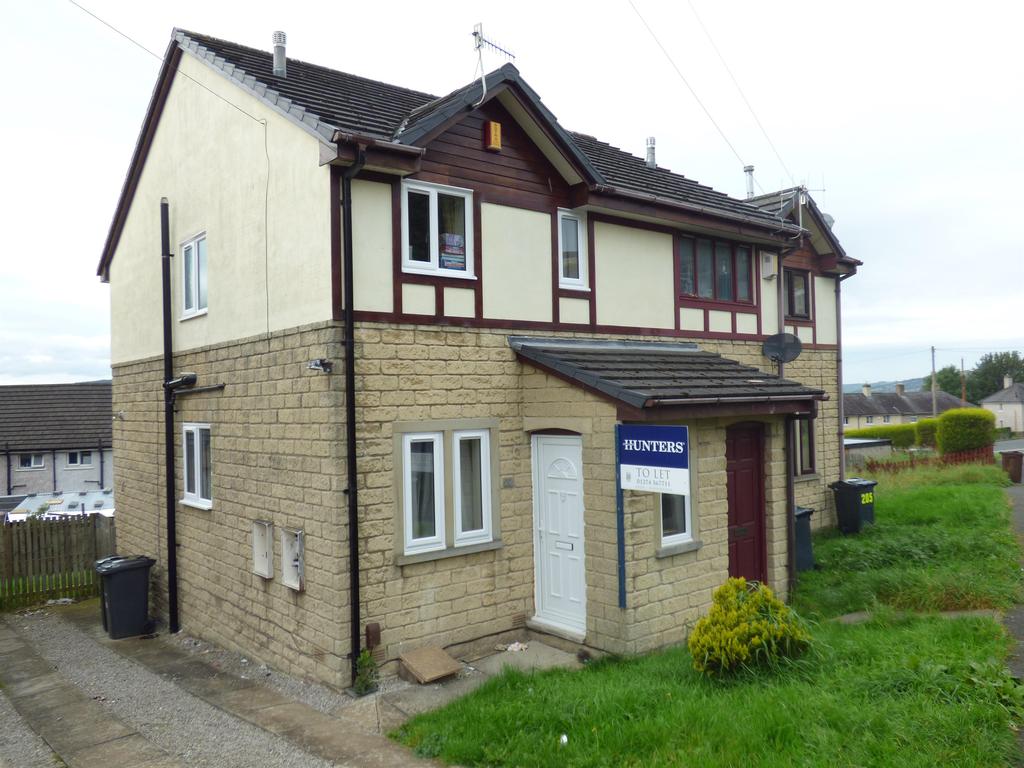 The Oval, Bingley 2 bed semidetached house £650 pcm (£150 pw)