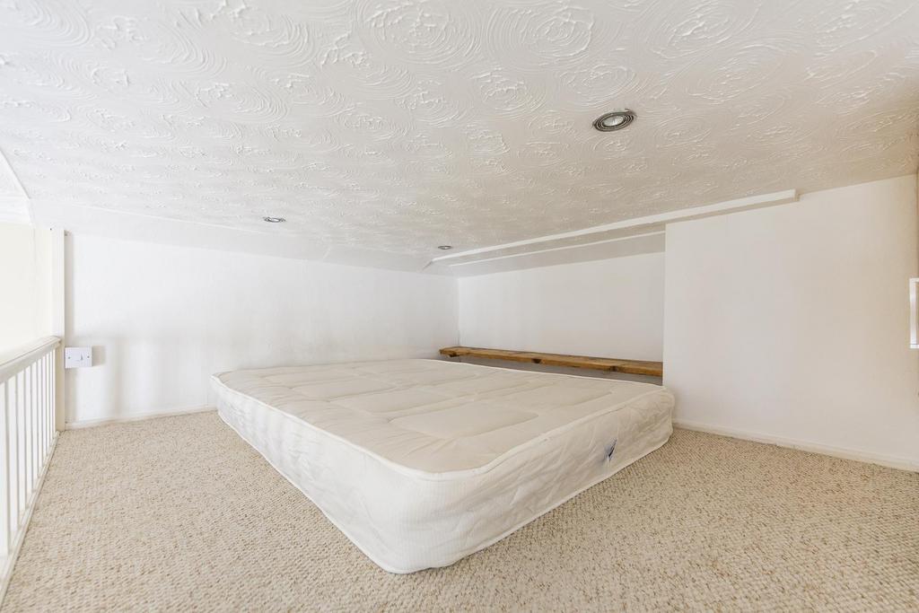Sleeping mezzanine