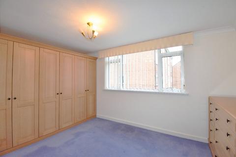 2 bedroom flat to rent, Moor Royal Court, South Street, Cottingham, HU16