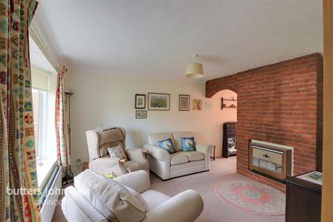29 Badgers Way, Heath Hayes, Cannock, WS12 3XQ