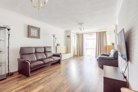 72 Borodin Close, Brighton Hill, Basingstoke, RG22 4EW