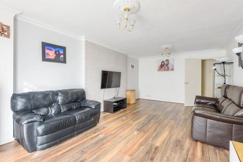 72 Borodin Close, Brighton Hill, Basingstoke, RG22 4EW
