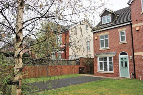 3 bedroom semi-detached house to rent, Curzon Road, Southport, PR8