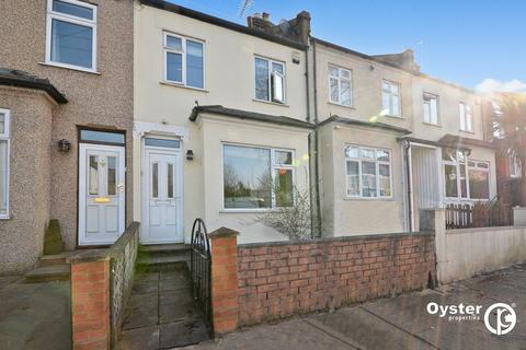 8 Brunswick Crescent, London, N11 1EB