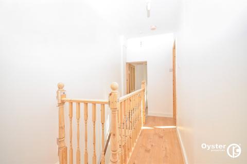 8 Brunswick Crescent, London, N11 1EB