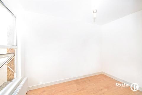 8 Brunswick Crescent, London, N11 1EB
