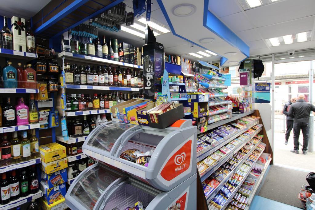 Freehold Off/License/Convenience Store with 2 Bed