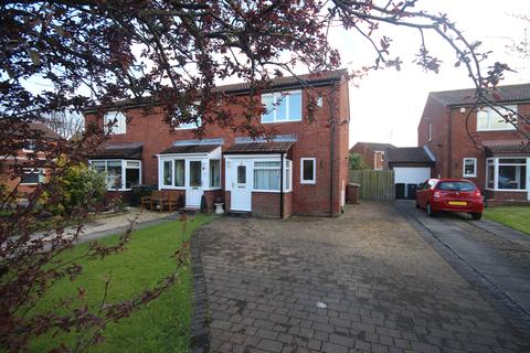 2 bedroom end of terrace house for sale - Sharnford Close, Backworth, Tyne And Wear, NE27 0JY