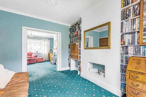 22 Carisbrooke Road, Bromley, BR2 9NJ