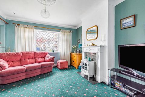22 Carisbrooke Road, Bromley, BR2 9NJ