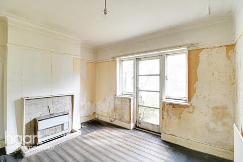 11 Alexandra Road, London, E18 1PZ
