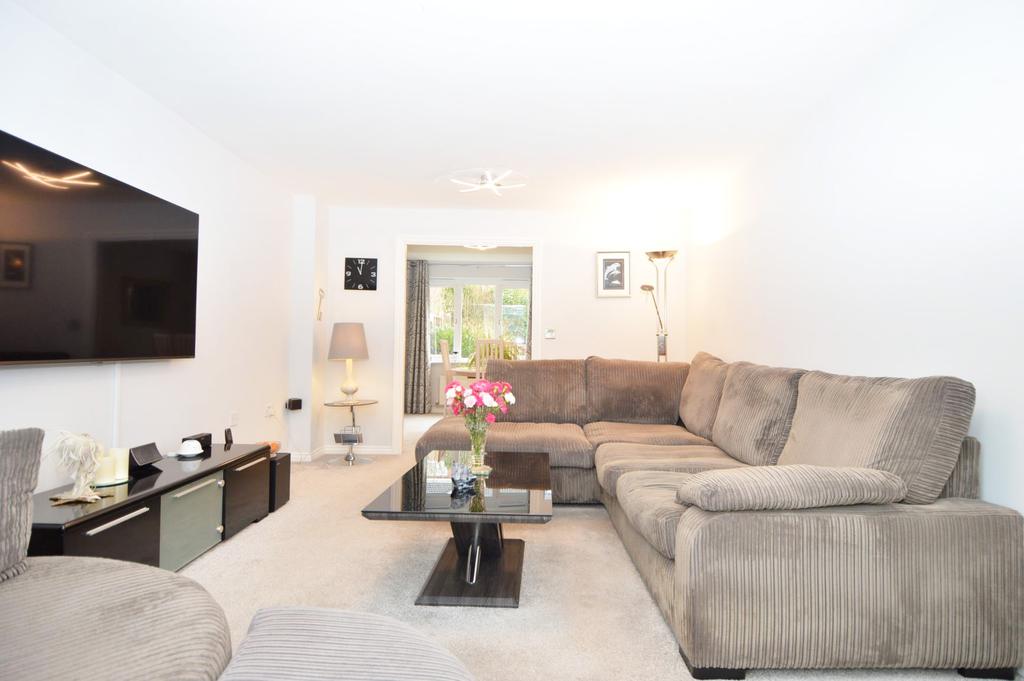 Chester Road, Rugeley 4 bed detached house £365,000