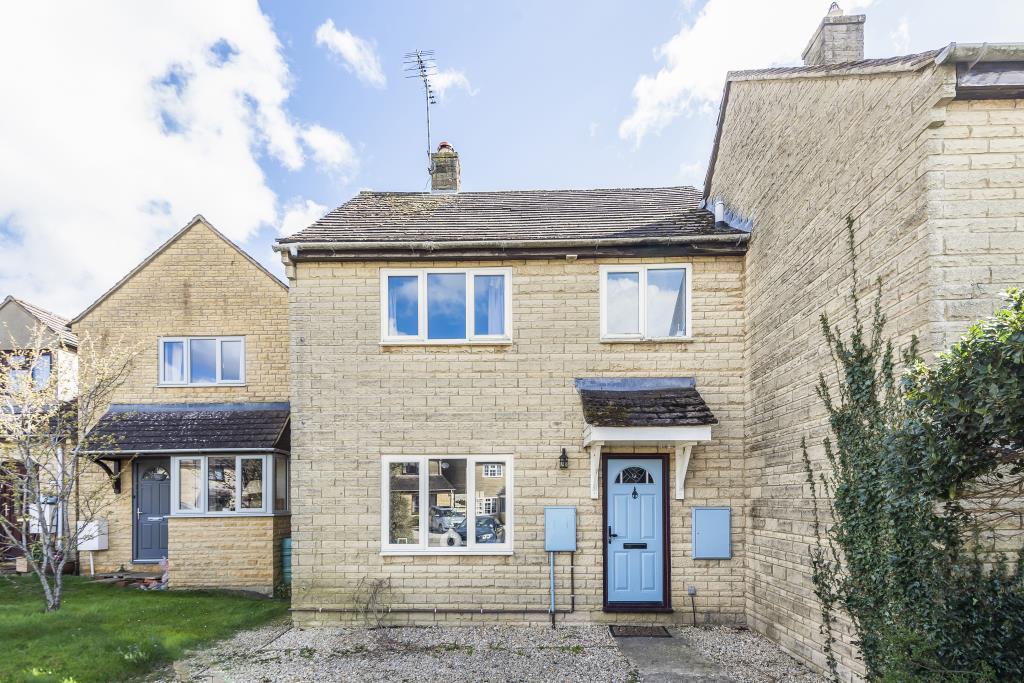 Leafield, Witney, OX29 3 bed semidetached house £310,000