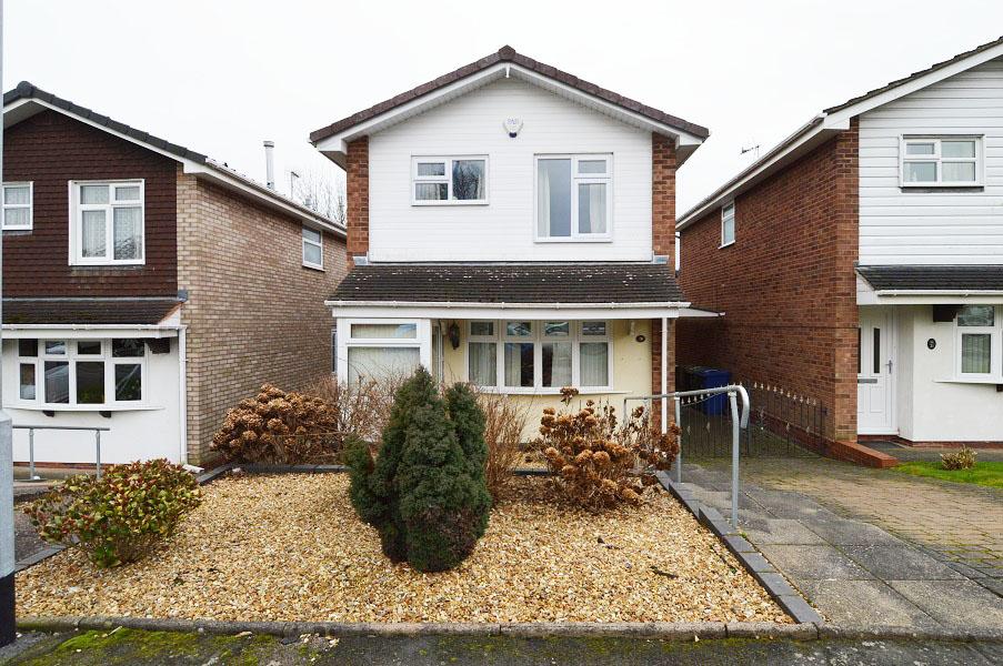 Sheringham Drive, Rugeley 3 bed detached house £260,000