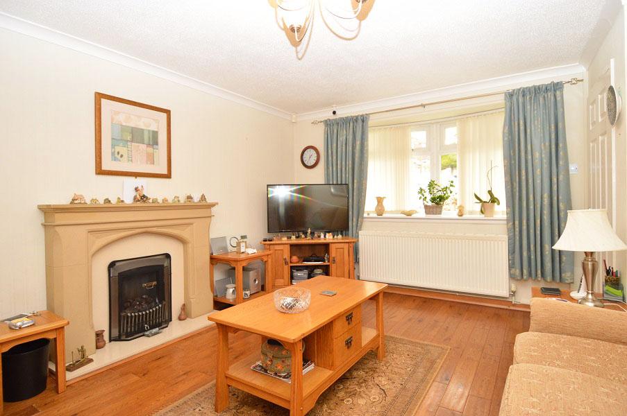 Sheringham Drive, Rugeley 3 bed detached house £260,000