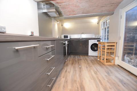 2 bedroom apartment to rent - Burleigh Mews, 102 Friar Gate, Derby, Derbyshire, DE1 1EX