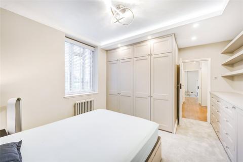 15 Watchfield Court, London, W4 4NB