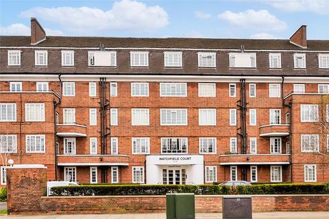 15 Watchfield Court, London, W4 4NB