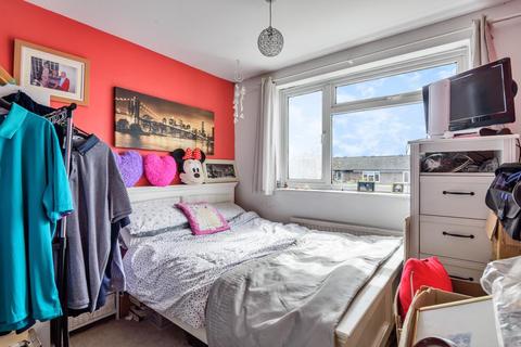 2 Grenville Way, Thame, OX9 3YP