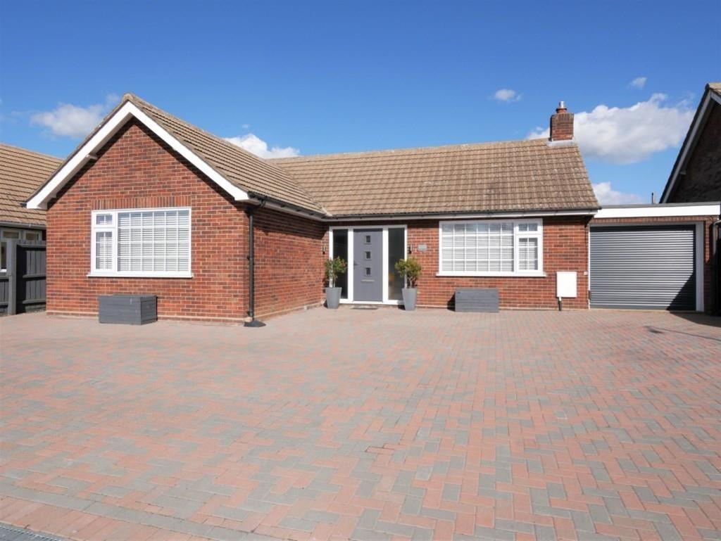 Dale Hall Lane, Ipswich 3 bed detached bungalow £500,000