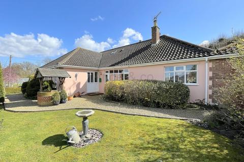 Salmons Leap Beccles Road, Barnby, Beccles, NR34 7QW