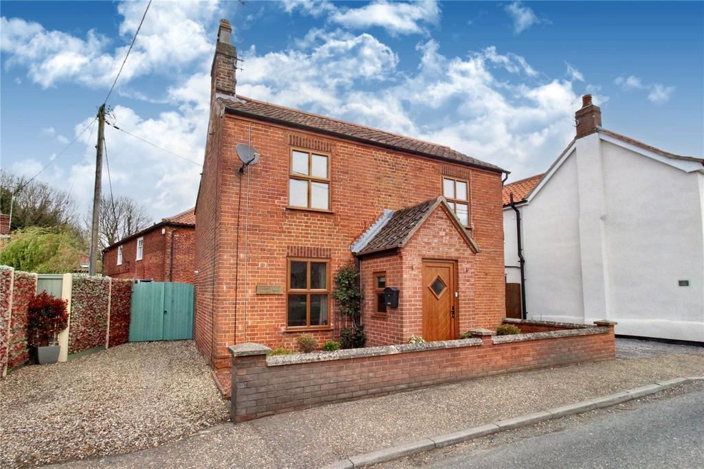 Crown Road, Horsham St Faiths, Norwich, Norfolk, NR10 3 bed detached