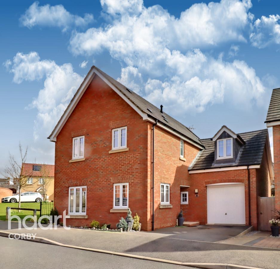 Virginia Crescent, Burton Latimer 4 bed detached house £369,500