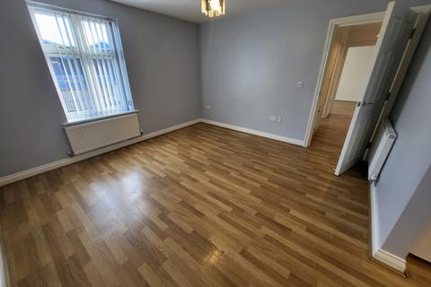 2 bedroom apartment to rent, Blandford Road, Poole