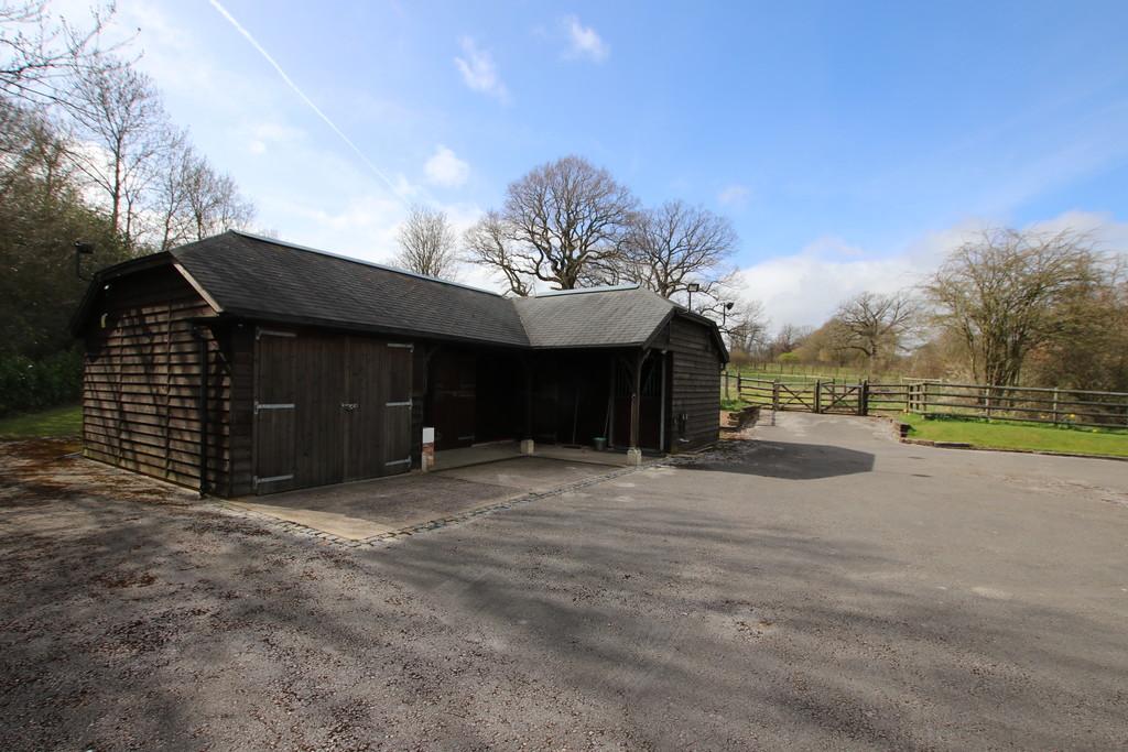 Garage/Stable Block