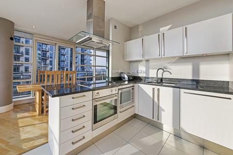2 bedroom apartment for sale - Commodore House, Battersea Reach