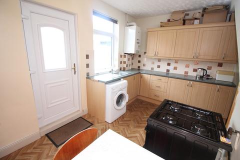 2 bedroom terraced house to rent, Roslyn Street, Darlington, County Durham