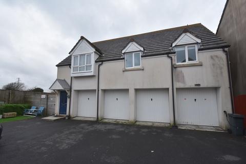 5 Queens Clos, Roche, St Austell, PL26 8FR