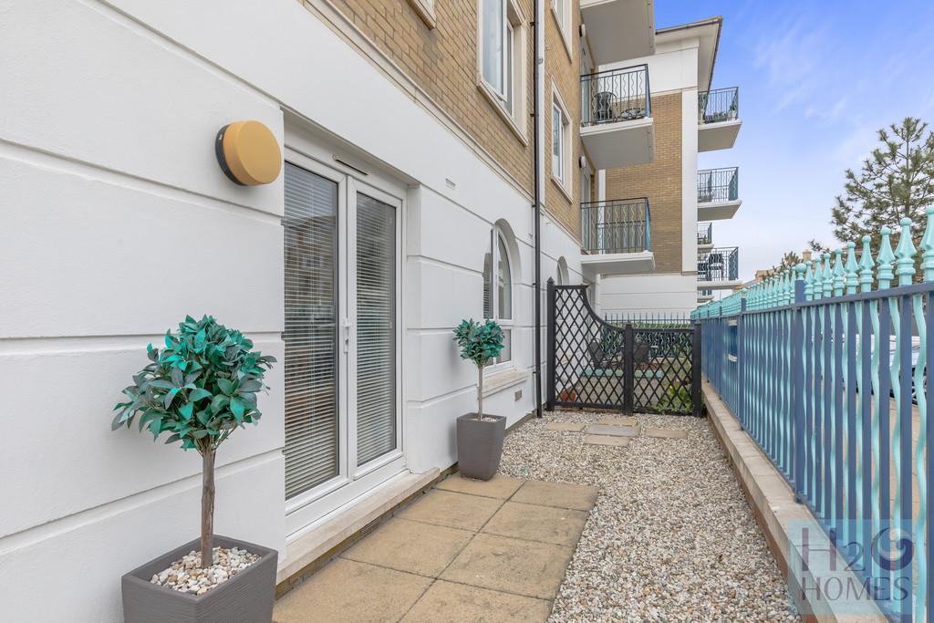 Sovereign Court, Brighton Marina 1 bed apartment £1,150 pcm (£265 pw)