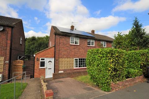 32 Homestall, Guildford, GU2 8JT