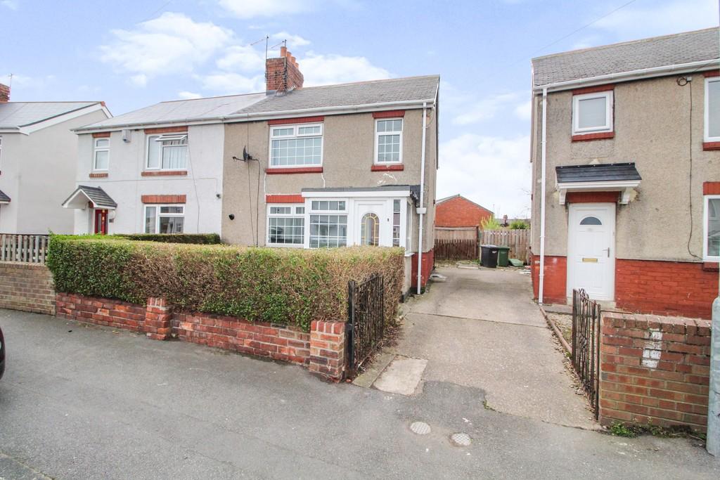 Burnside, Bedlington 3 bed semidetached house £650 pcm (£150 pw)