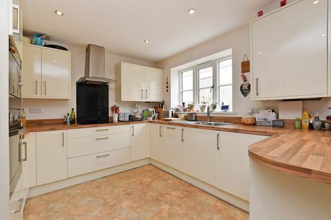4 bedroom townhouse for sale - Chesterfield Road, Dronfield, Derbyshire, S18 2XA